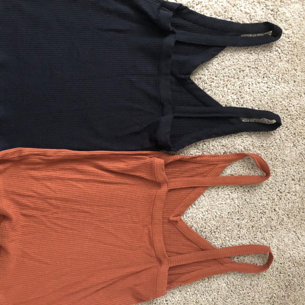 Basic Tank Top Two Pack - Picture 4 of 4